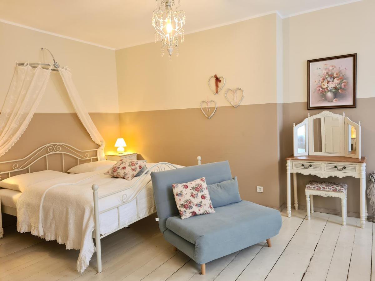 Alte Lebkuchenfabrik Bed & Breakfast Kremmen Ngoại thất bức ảnh