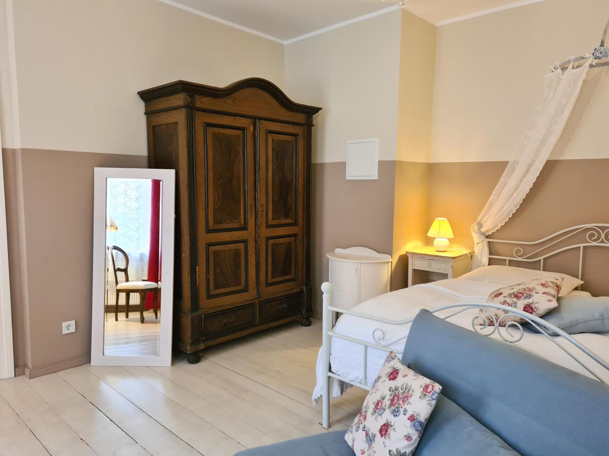 Alte Lebkuchenfabrik Bed & Breakfast Kremmen Phòng bức ảnh