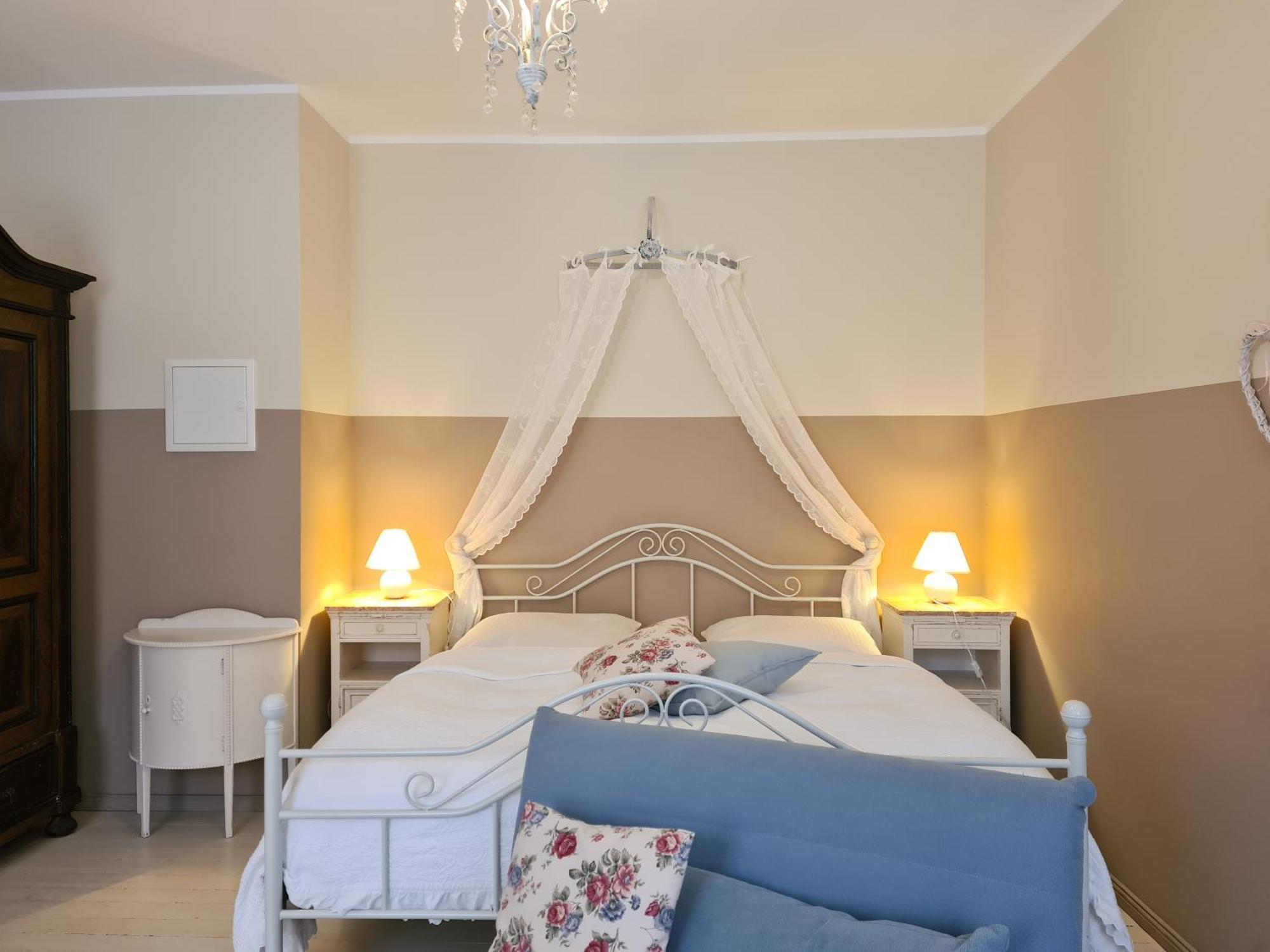 Alte Lebkuchenfabrik Bed & Breakfast Kremmen Phòng bức ảnh
